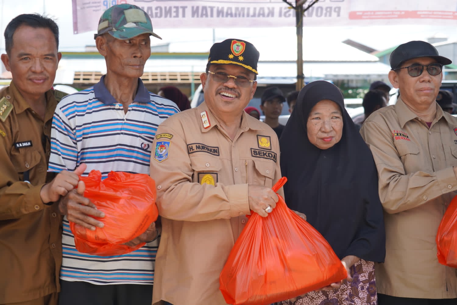 Warga  Bahaur Basantan Pulpis Sambut Antusias Pasar Penyeimbang  Pemprov Kalteng