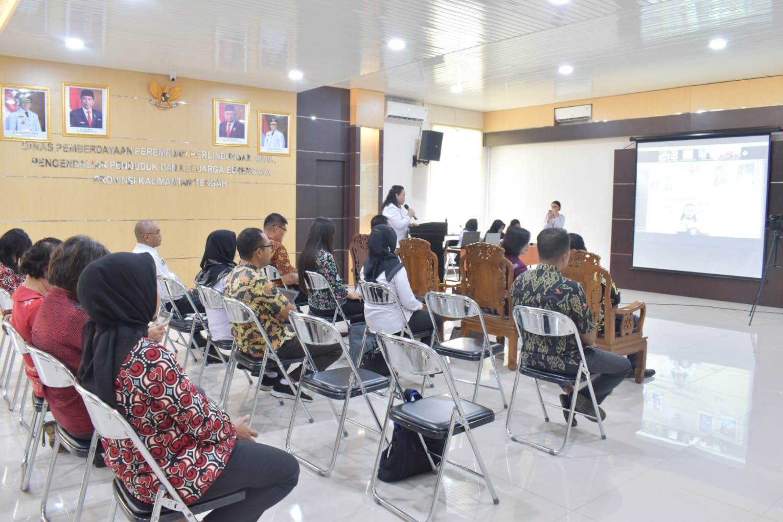 Kepala DP3APPKB Ikuti Entry Meeting Evaluasi Akselerasi Penurunan Stunting Provinsi Kalimantan Tengah Tahun 2024