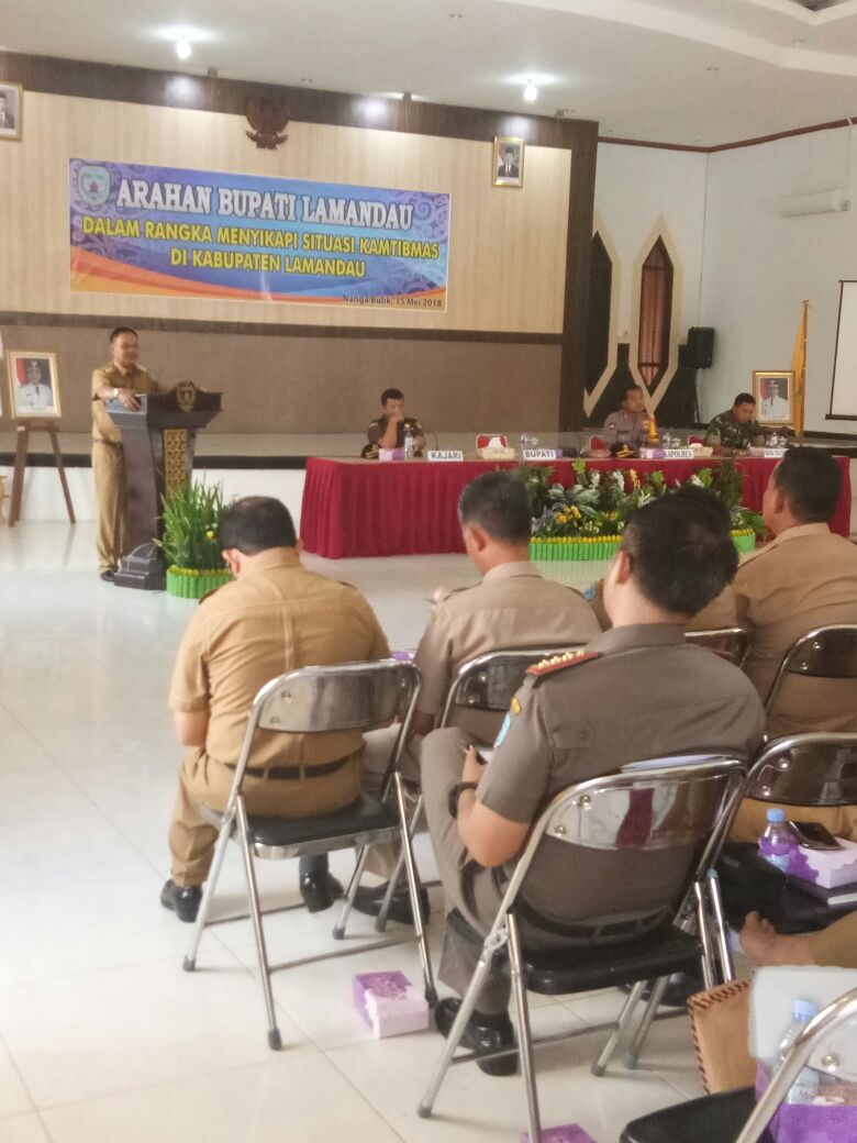 Arahan Bupati Lamandau kepada Seluruh Komponen Masyarakat dan Pemerintah Desa Dalam Menjaga KAMTIBNAS