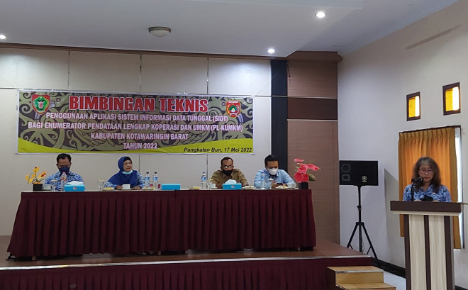 Persiapkan Pendataan Koperasi dan UMKM, Disperindagkop UKM Kobar Adakan Bimtek bagi Enumerator PL-KUKM