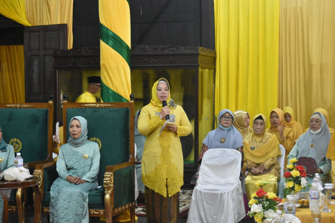 Penobatan Sultan XV Kutaringin, Hj Nurhidayah : Berdirinya Kabupaten Kobar Tidak Terlepas dari Sejarah dan Perkembangan Kerajaan Kutaringin