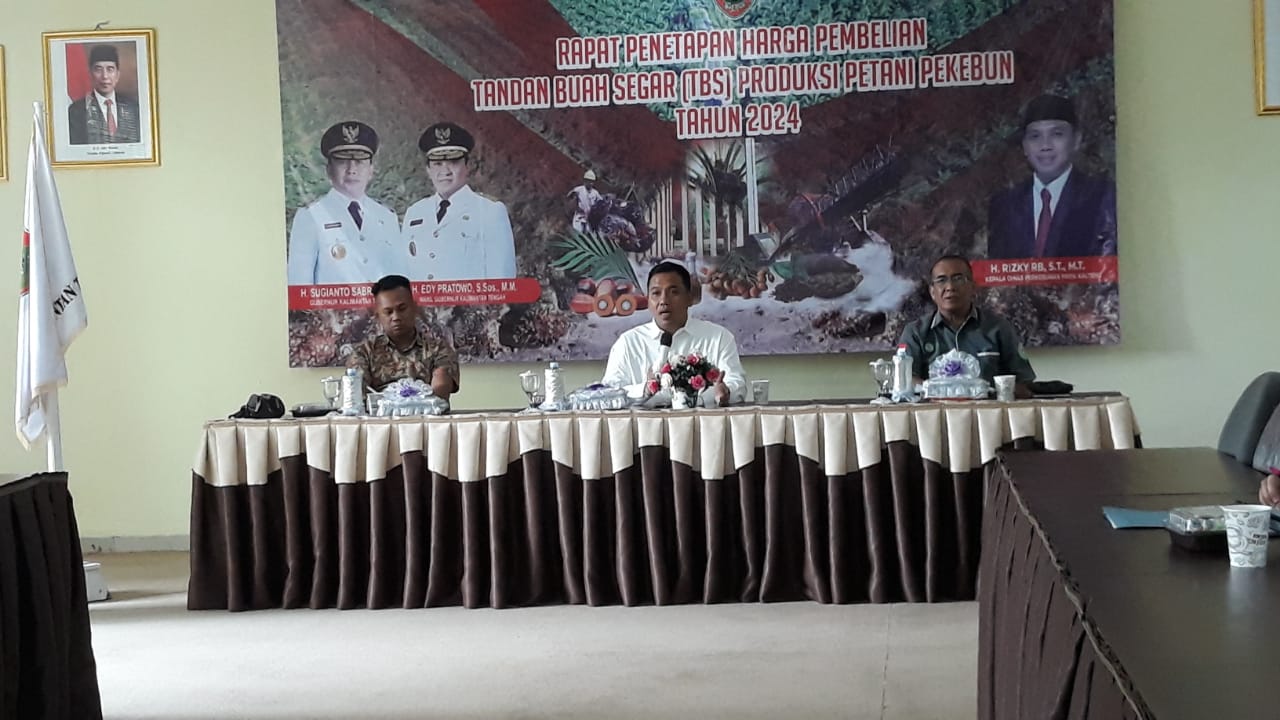 Update Perkembangan Harga TBS, Kadisbun Prov. Kalteng Buka Rapat Penetapan Harga TBS Periode I Bulan Mei 2024