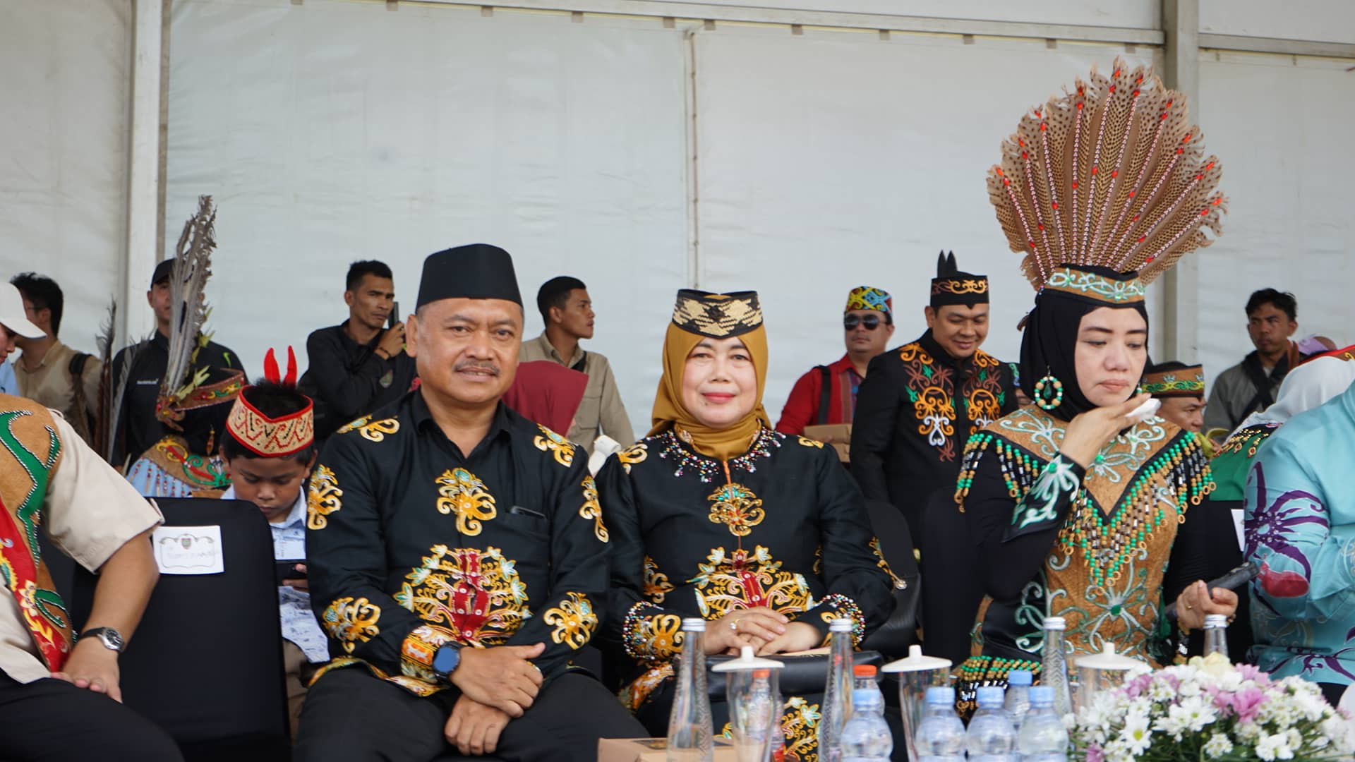 Turut Meriahkan Karnaval FBIM Tahun 2025, Disnakertrans Prov. Kalteng Usung Tema Kalteng Bersatu