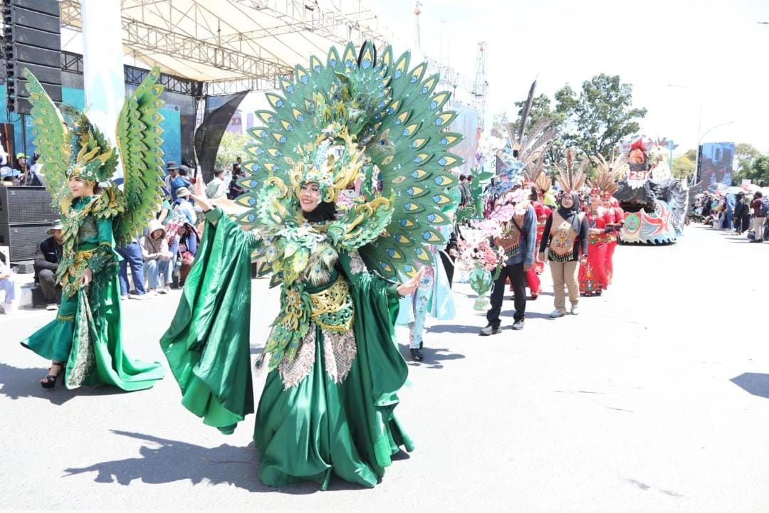Pelestarian Budaya Lewat Karnaval: Gubernur Kalteng Dukung FBIM Jadi Agenda Nasional