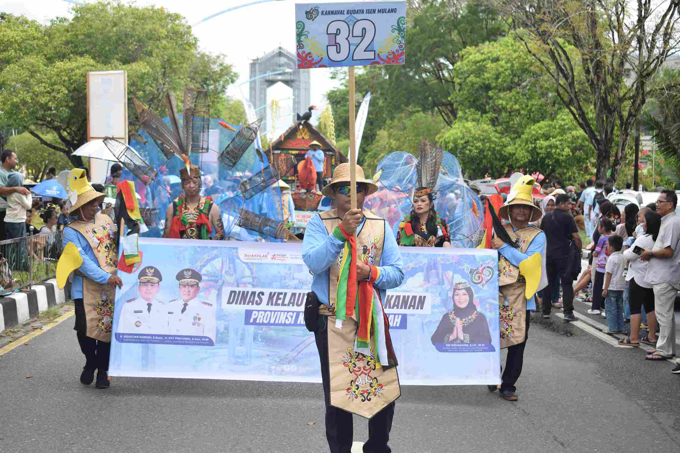 Dislutkan Kalteng Tampilkan Kolaborasi Potensi Perikanan dan Budaya pada Karnaval FBIM 2026