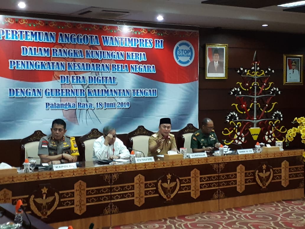 Gubernur Lakukan Pertemuan Dengan Anggota Dewan Pertimbangan Presiden