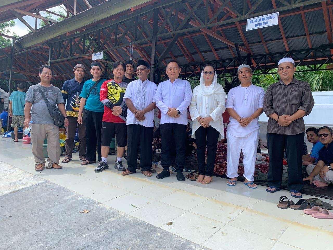 Dinas ESDM Prov. Kalteng Kurban 5 Ekor Sapi Dalam Rangka Hari Raya Iduladha 1445 H