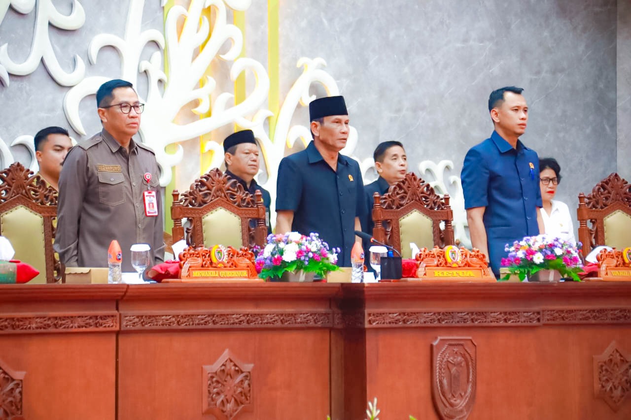 Pemprov Kalteng dan DPRD Bahas Raperda Hak Keuangan DPRD Dalam Rapat Paripurna