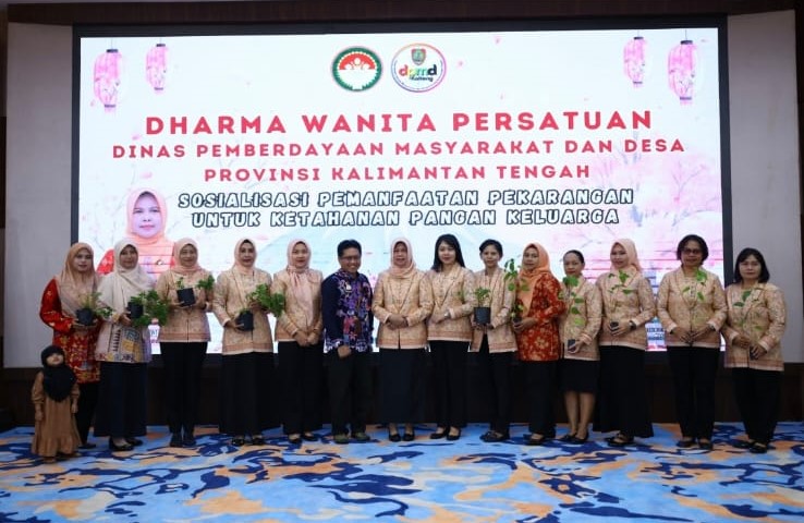 Perkuat Ketahanan Pangan Keluarga, Dinas TPHP Prov Kalteng Gelar Sosialisasi Pemanfaatan Pekarangan bagi DWP Dinas PMD Prov Kalteng