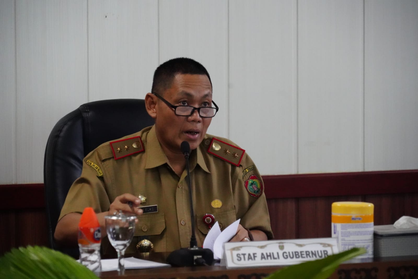 Sahli Yuas Elko Pimpin Rapat Persiapan Gerakan Pembagian Bendera Merah Putih Tahun 2023