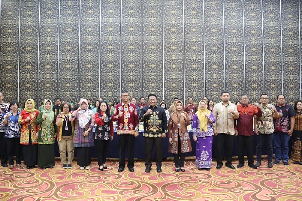 Buka Rapat TEPRA Triwulan II, Wagub Edy Pratowo Minta Seluruh Perangkat Daerah Tingkatkan Realisasi Keuangan dan Fisik