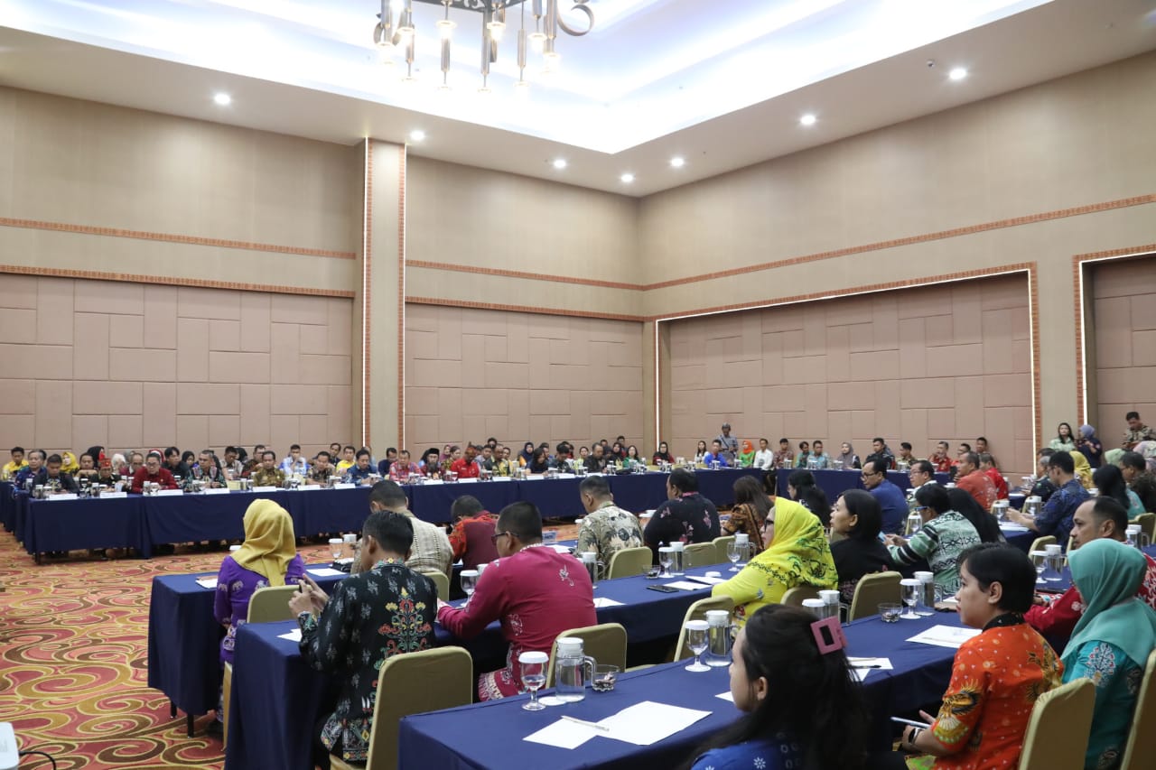 Buka Rapat TEPRA Triwulan II, Wagub Edy Pratowo Minta Seluruh Perangkat Daerah Tingkatkan Realisasi Keuangan dan Fisik