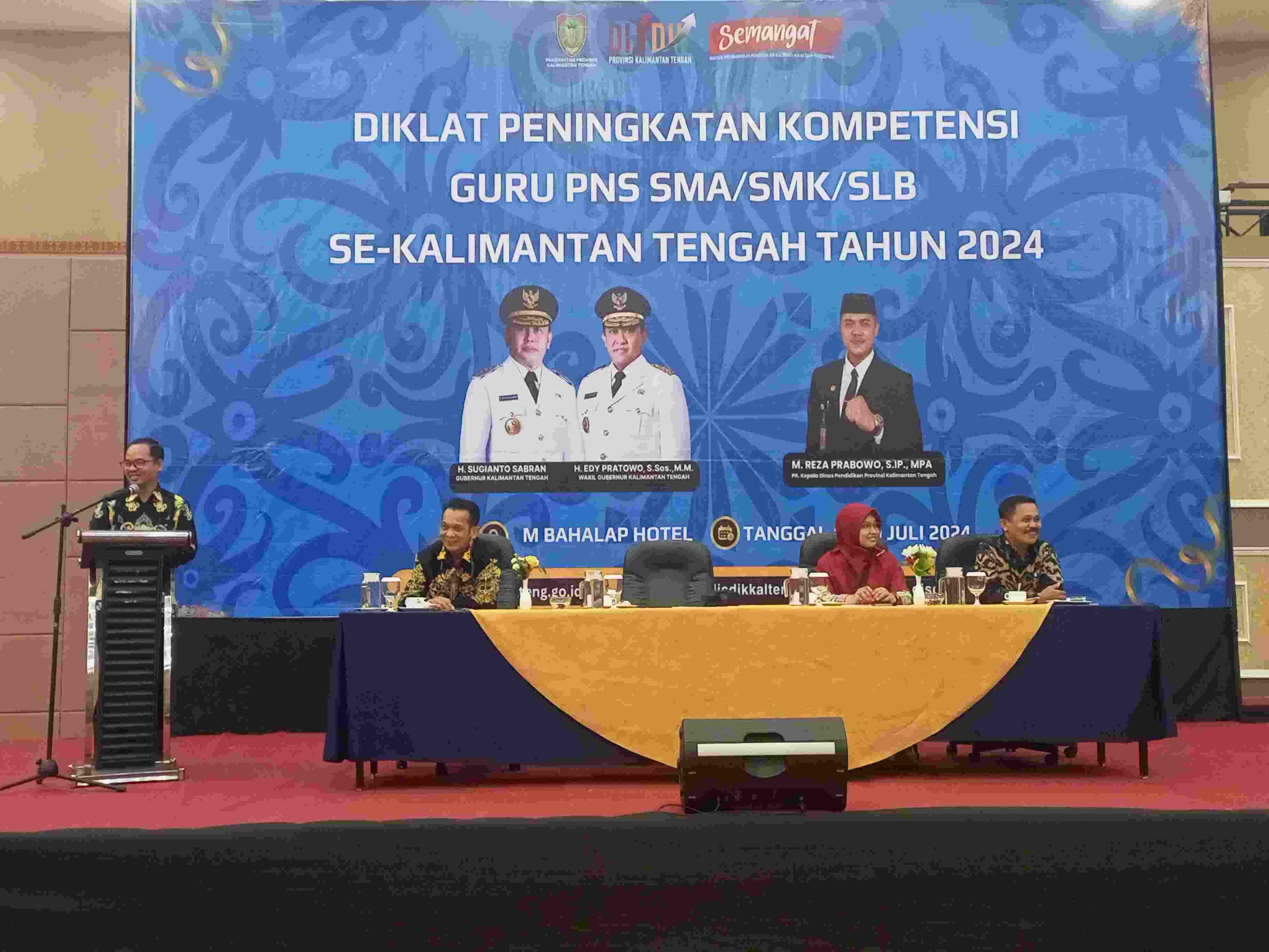 Disdik Kalteng Gelar Diklat Peningkatan Kompetensi Guru PNS SMA/SMK/SLB se-Kalimantan Tengah 2024
