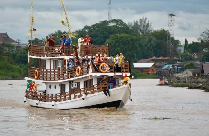 River Trip Goals! Serunya Susur Sungai Kahayan di Heart of Borneo