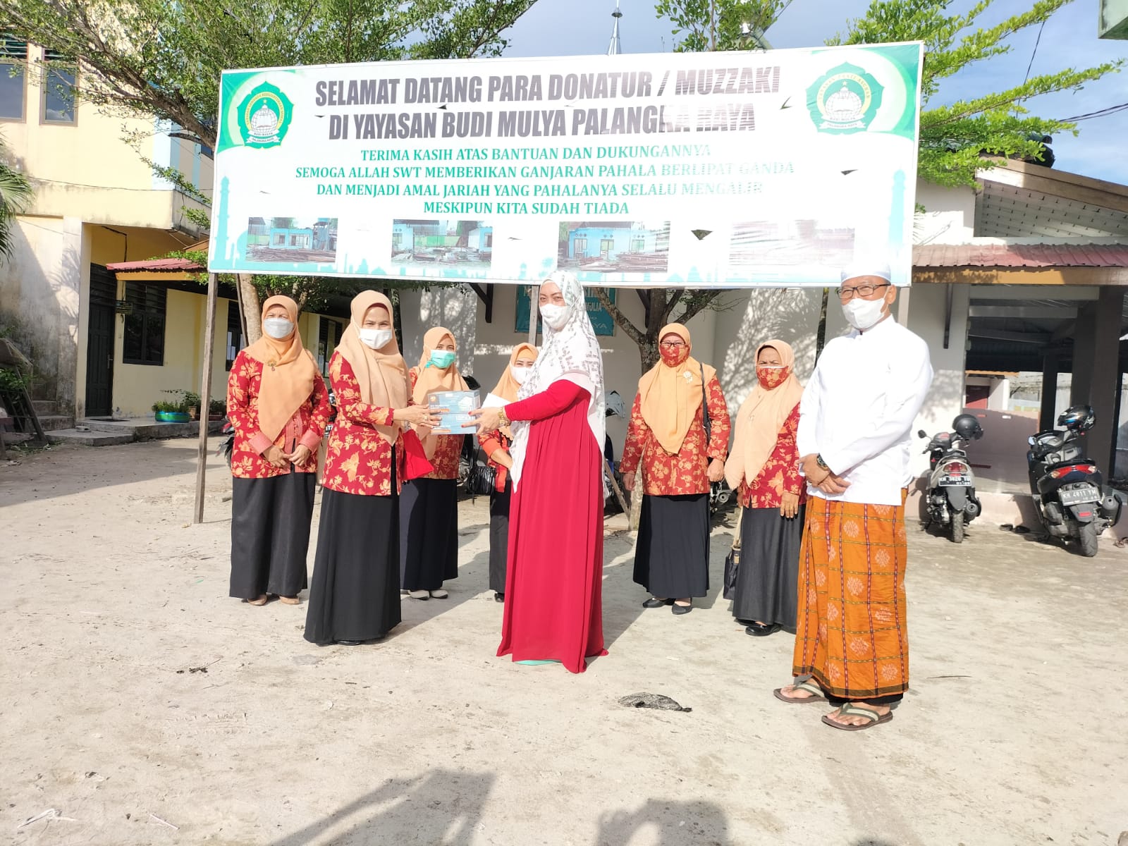 DWP Kemenag Kalteng Gelar Bakti Sosial Bantu Panti Asuhan