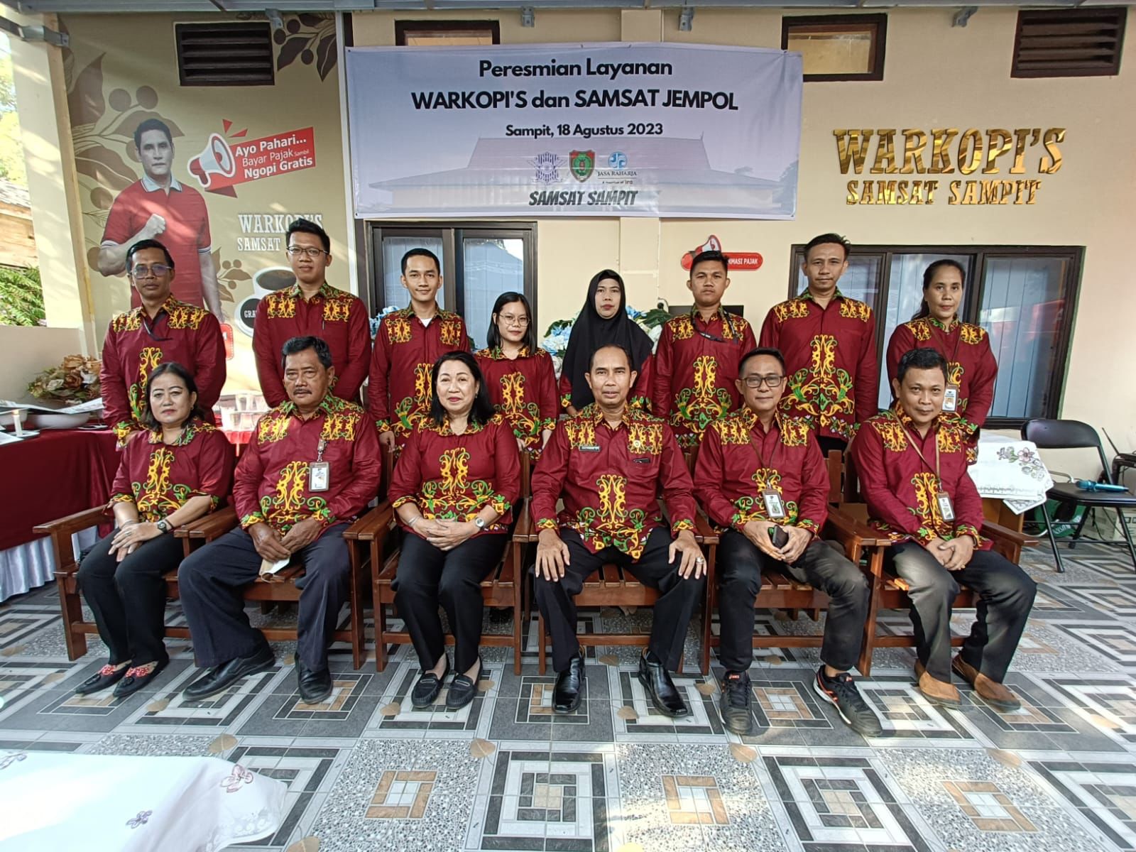 Bapenda Prov. Kalteng Resmikan Inovasi Layanan WARKOPI’S dan SAMSAT JEMPOL di Sampit 