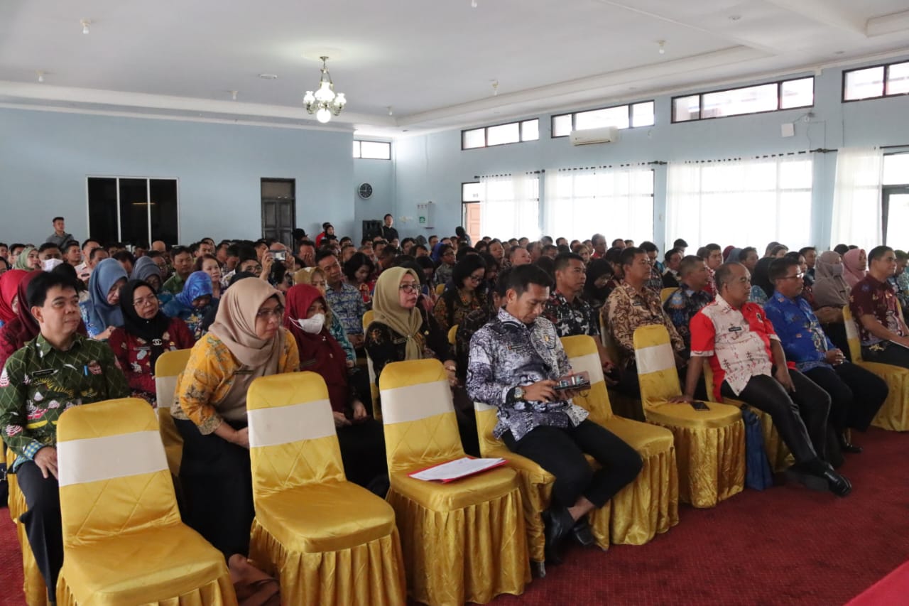 Sahli Suhaemi Berikan Ceramah pada Pelatihan Kepemimpinan Administrator Gelombang II Prov. Kalteng Tahun 2023