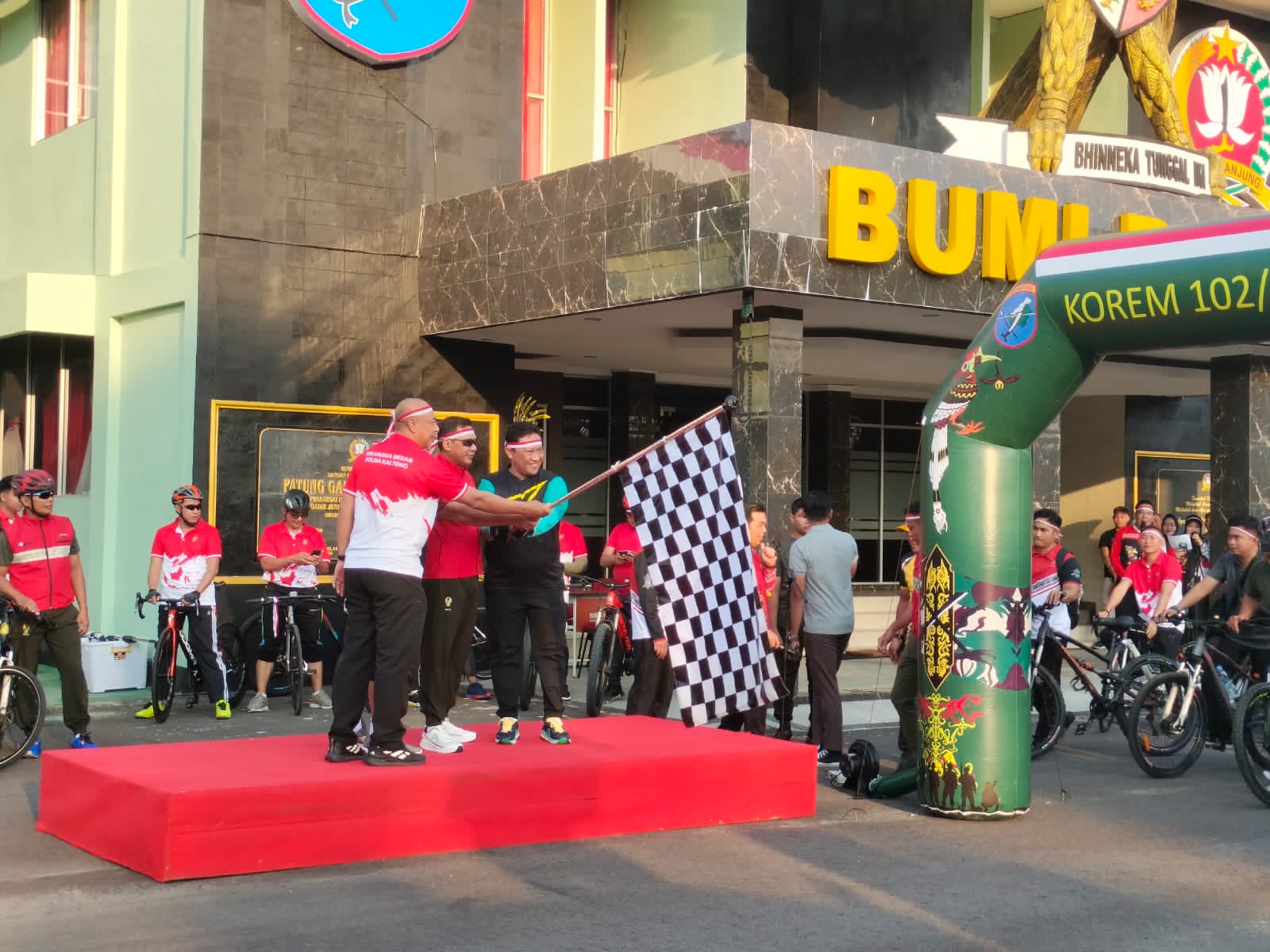Wagub Edy Pratowo Lepas Peserta Gowes Kemerdekaan Kalteng Berkah