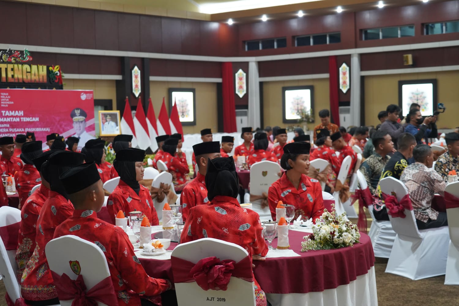 Sahli Gubernur Herson B Aden Resmi Tutup Kegiatan Pemusatan Pendidikan dan Pelatihan Paskibraka Provinsi Kalteng Tahun 2023