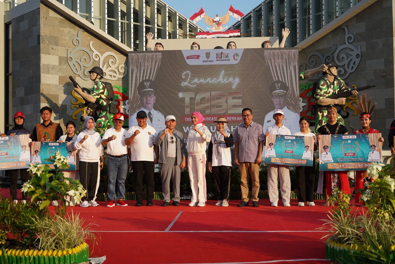 Gubernur Kalteng H. Sugianto Sabran Launching TABE Wirausaha dan Buka Pasar Murah untuk Mahasiswa Tidak Mampu dan Perantauan