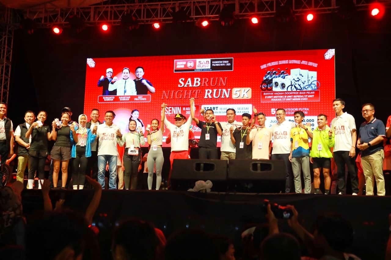Gubernur Lepas Ribuan Peserta Sabrun Night Run 8K Tahun 2025   