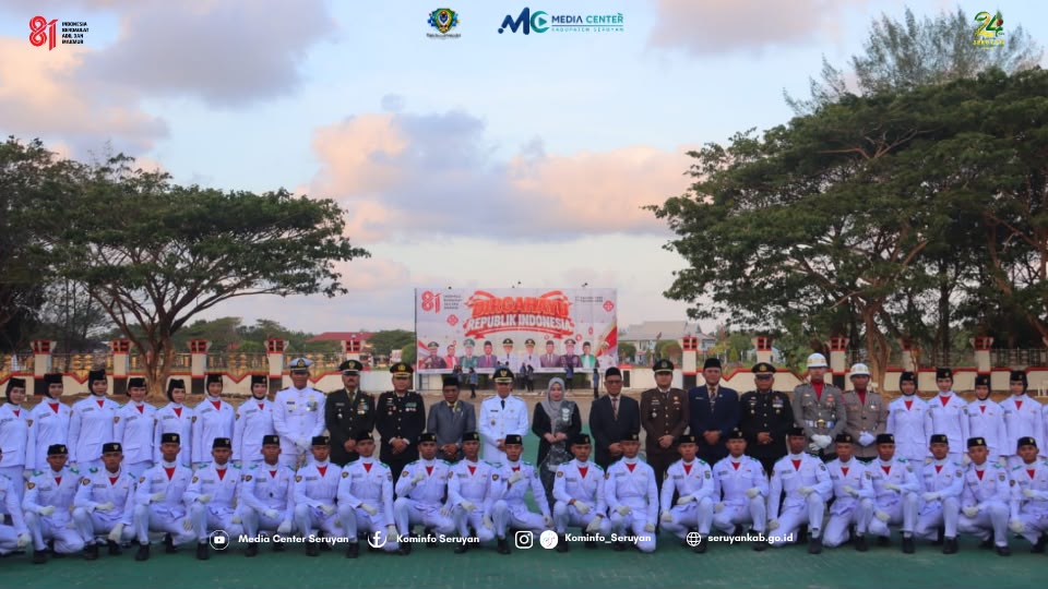 Wakil Bupati Seruyan Pimpin Penurunan Sang Merah Putih