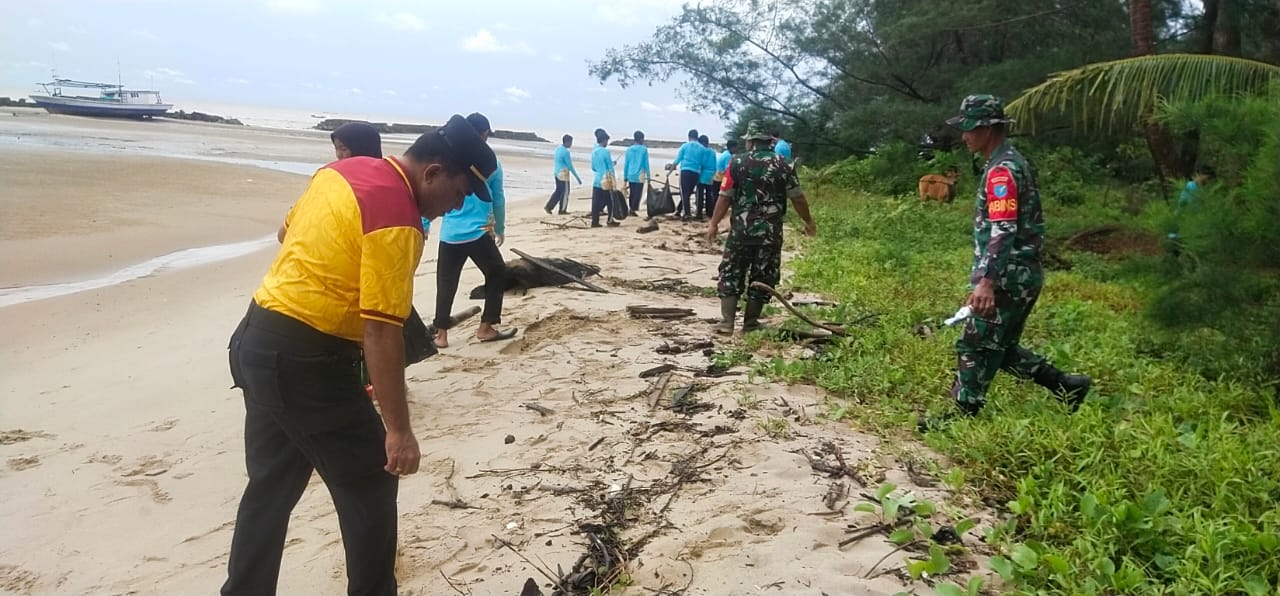 Bersih Pantai, Pemprov Kalteng Rehabilitasi Perairan Pesisir dan Pulau-Pulau Kecil di Sukamara