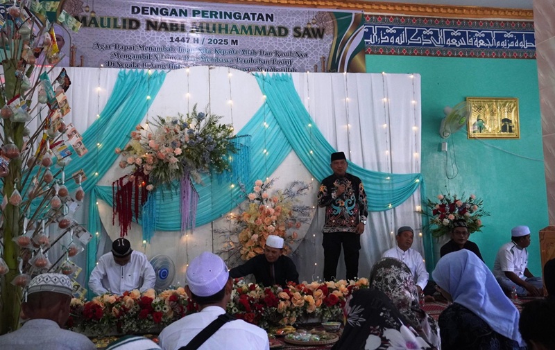 Wakili Bupati, Kadis Kominfo Pulang Pisau Hadiri Safari Maulid Nabi Muhammad SAW