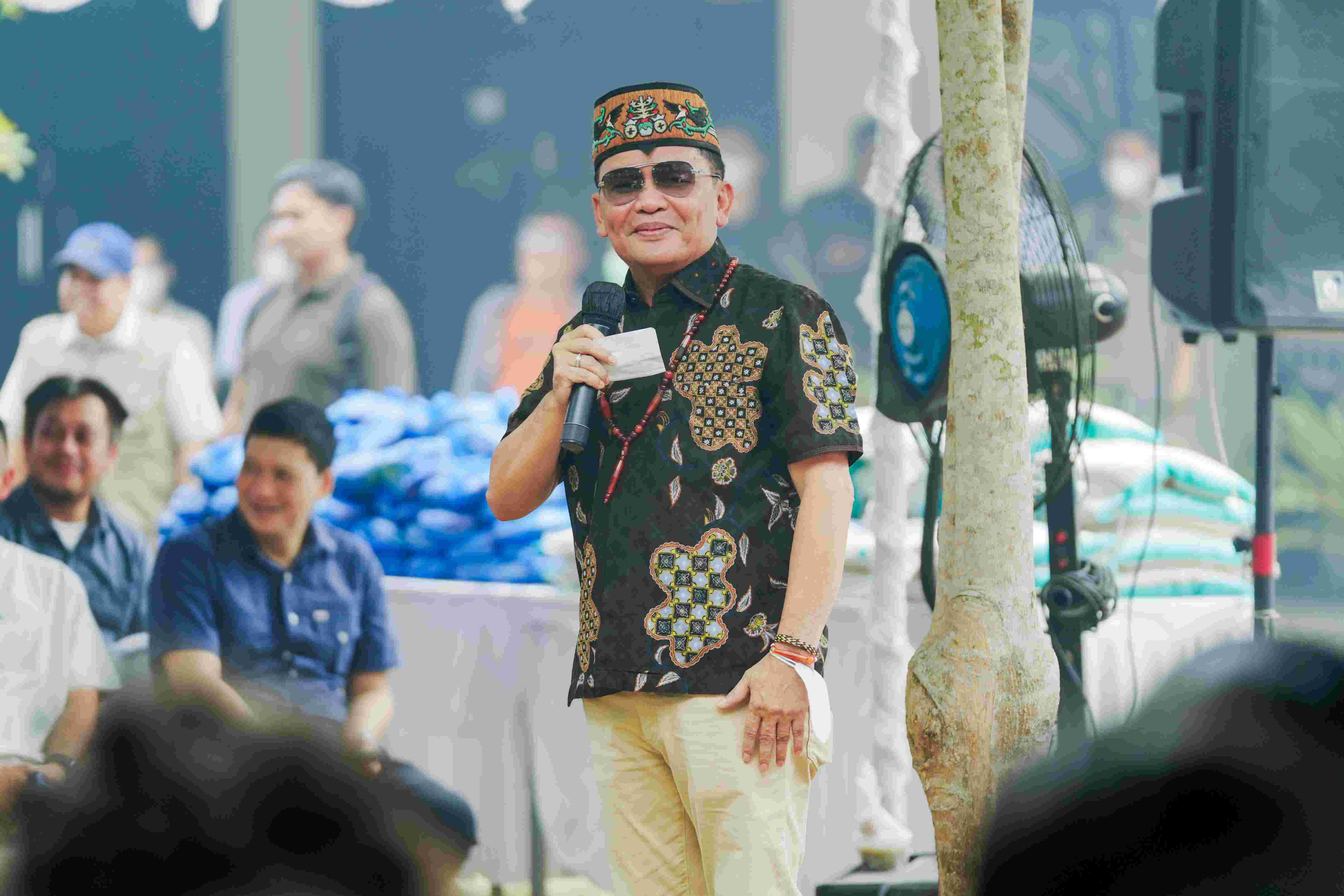 Gubernur Kalteng Salurkan 1.500 Paket Bantuan Pangan bagi Pendeta dan Pelayan Gereja Lintas Denominasi