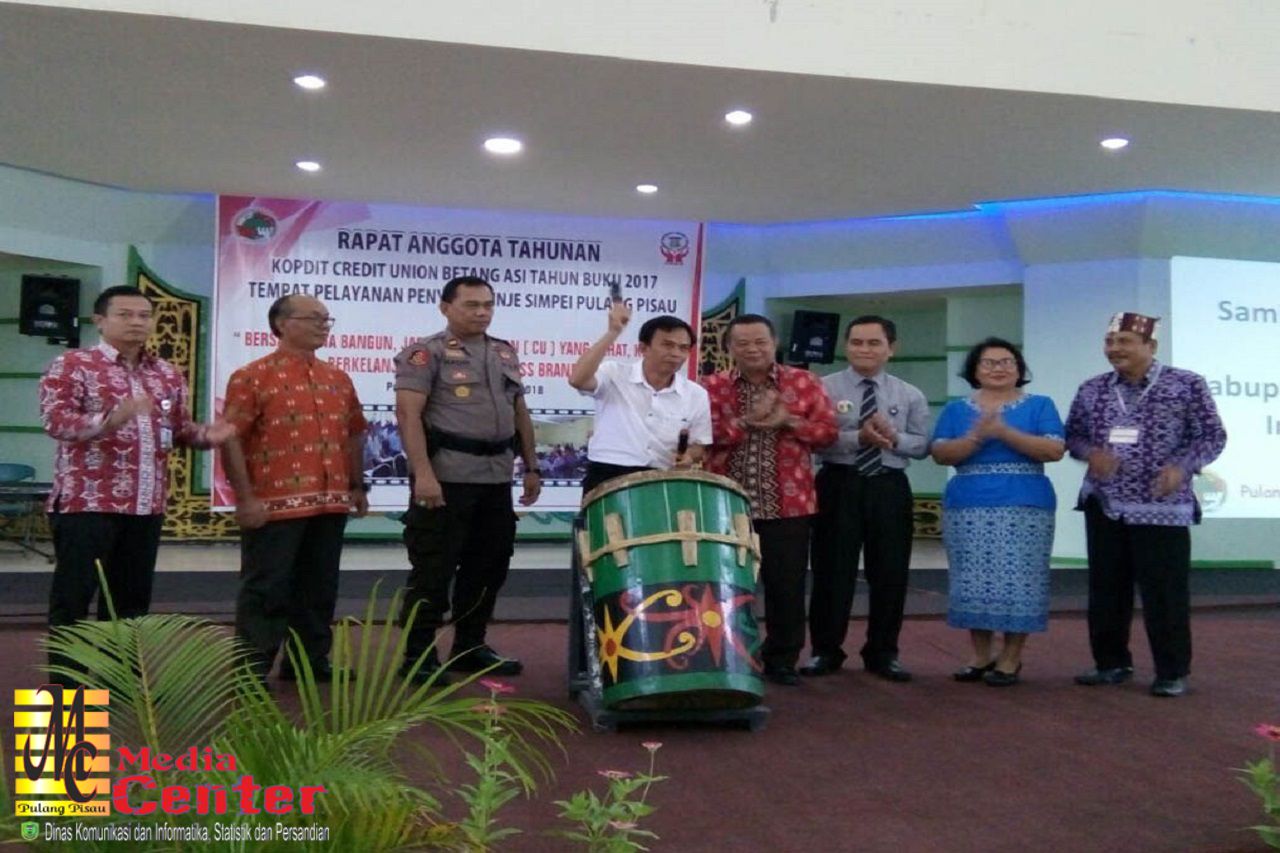 Assisten Setda Pulang Pisau Buka RAT Kopdit CU Betang Asi