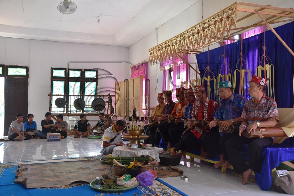 Ritual Adat Balian Sebagai Rangkaian Harjad Kota Kuala Kapuas