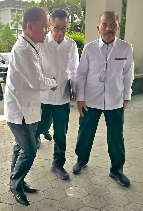 Kepala BAPPERIDA Prov. Kalteng Dampingi Gubernur Kalteng dalam Rakor Kepala Daerah yang Digelar KPK
