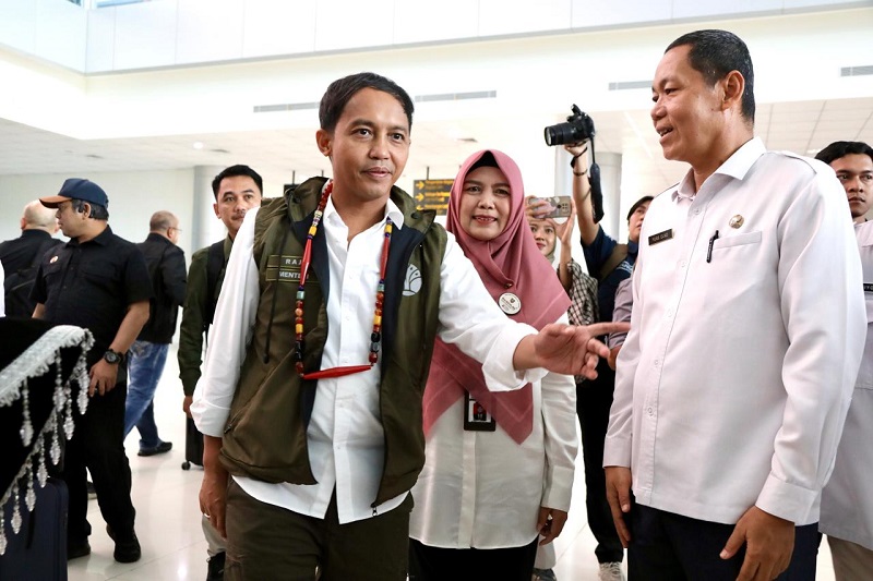 Jajaran Pemprov. Kalteng Dampingi Kunjungan Menhut RI ke Kawasan Konservasi Orangutan di Pulau Salat Kabupaten Pulang Pisau