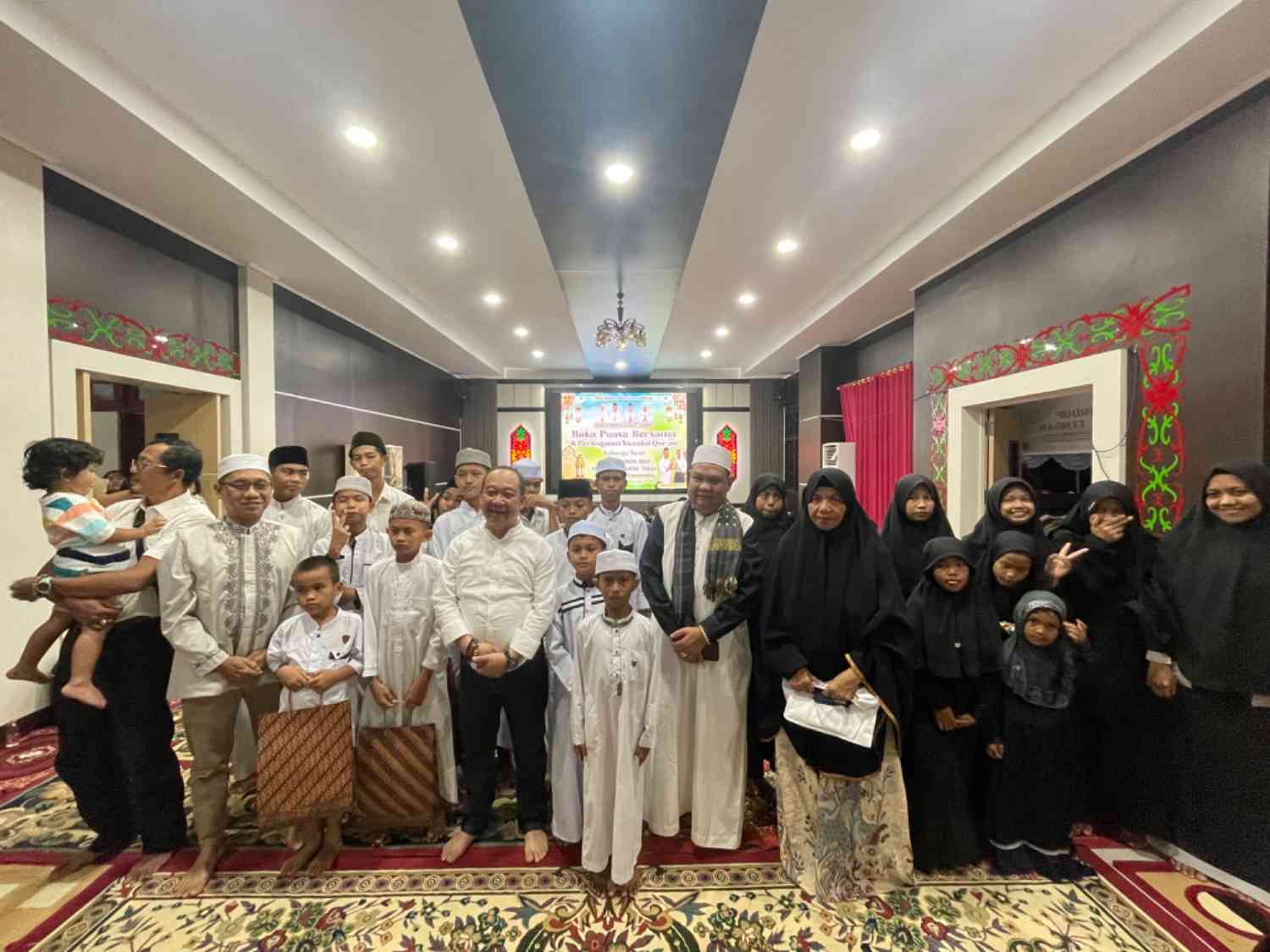 Keluarga Besar DLH Kalteng Gelar Buka Puasa Bersama dan Peringatan Nuzulul Quran, Pererat Silaturahmi serta Tingkatkan Ketakwaan