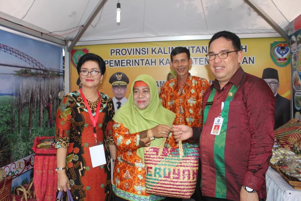 Stand Kabupaten Seruyan Ramai Pengunjung, Pisang Kepok Seruyan Ludes Terjual