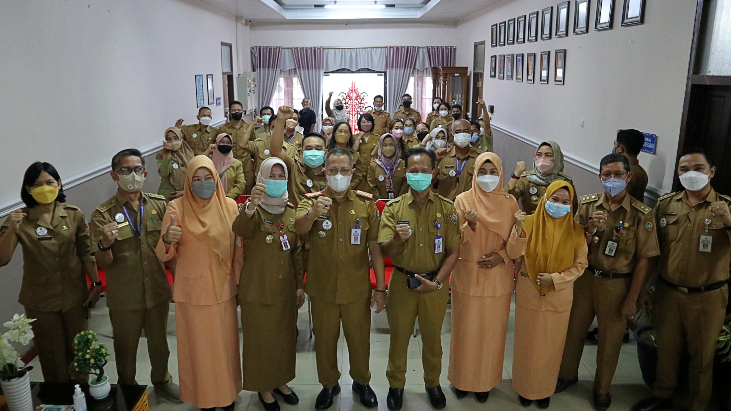 Plt. Kadis PMD Prov. Kalteng Pimpin Sertijab Pejabat Administrator