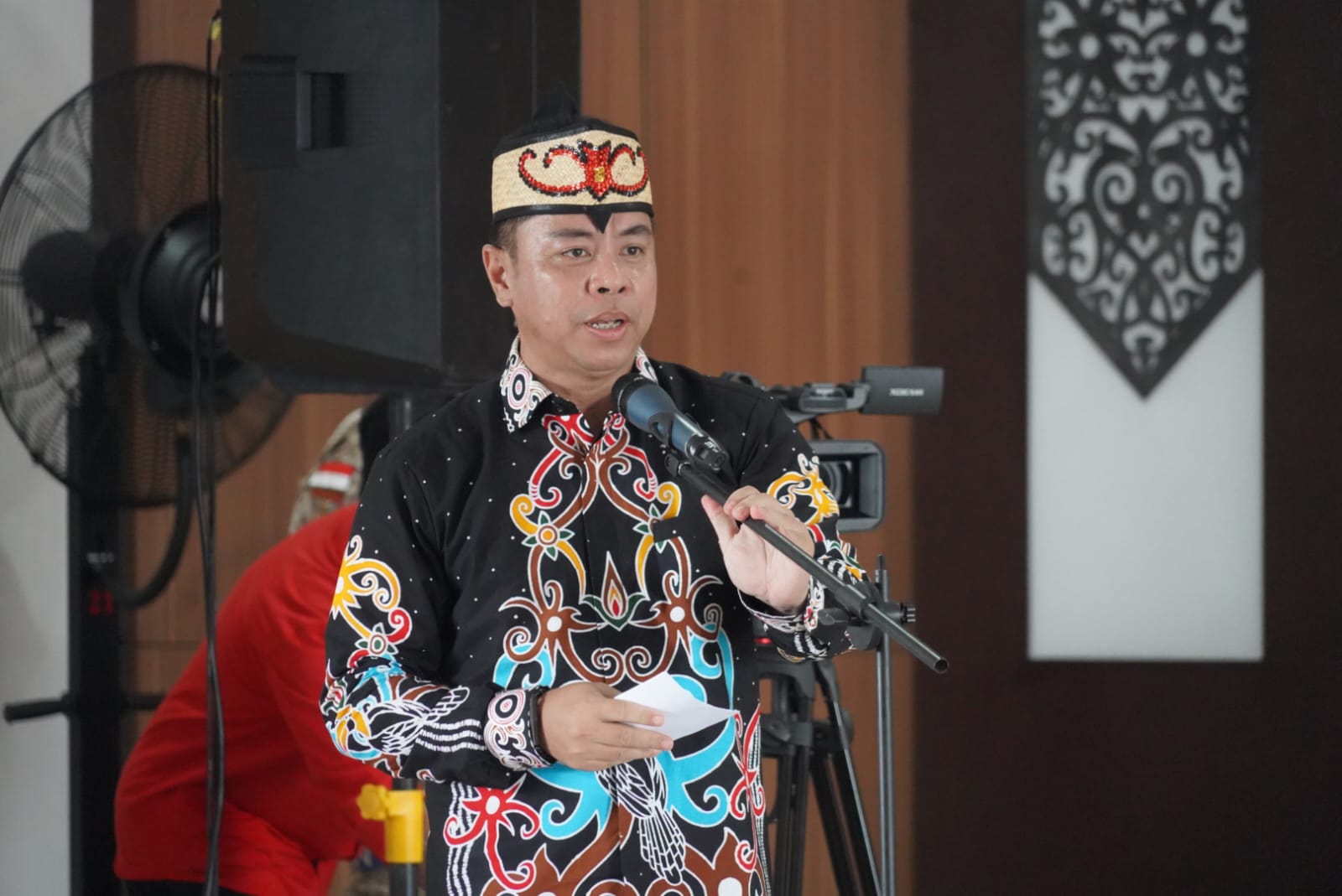 Sahli Yuas Elko Hadiri Basara Hai Maniring tuntang Manetes Hinting Bunu di Desa Bangkal Kabupaten Seruyan