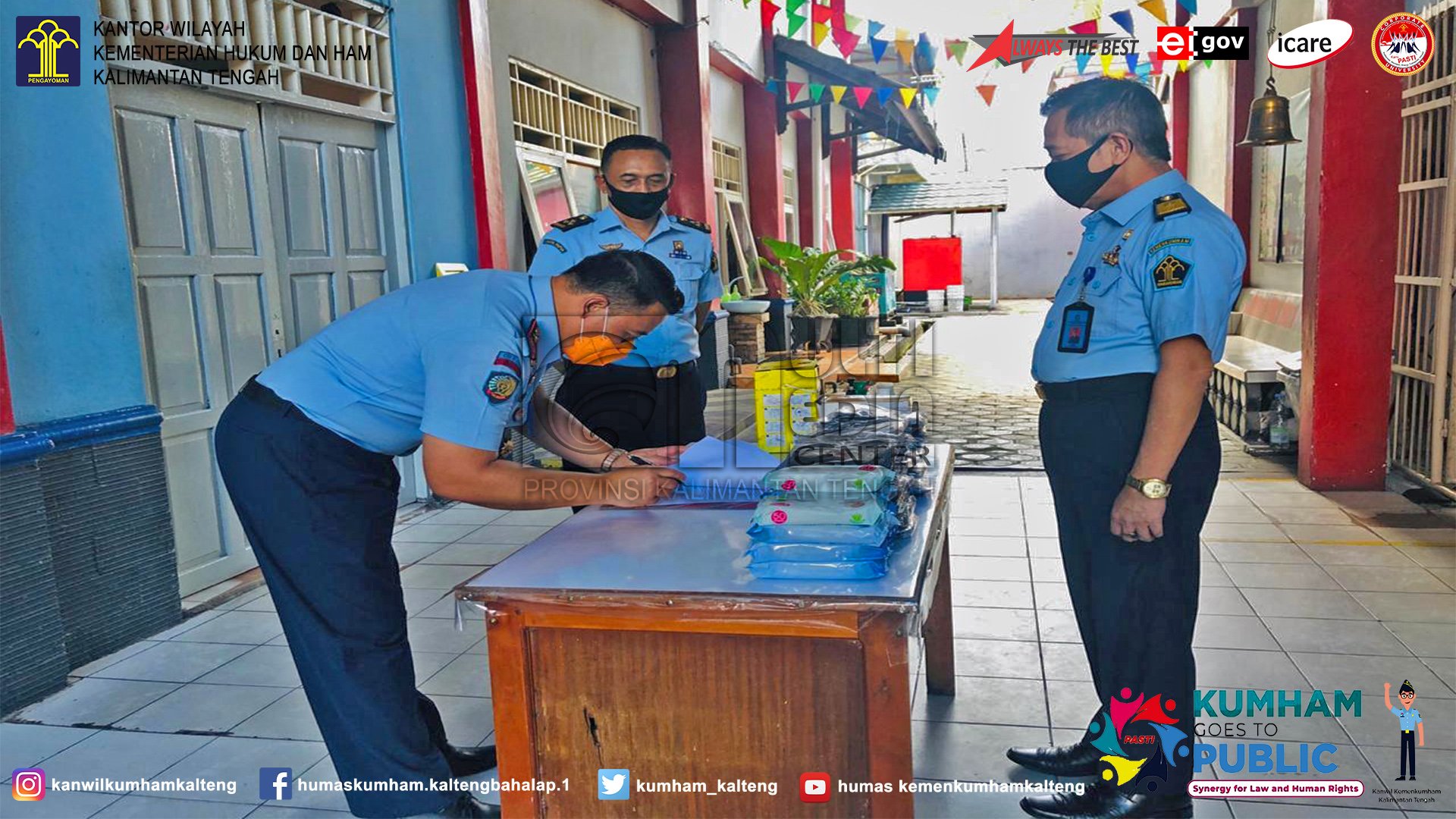 Cegah Penyebaran Virus Covid-19, Rutan Palangka Raya Dapat Bantuan Alat Pelindung Diri (APD) dari Kanwil Kemenkumham Kalteng