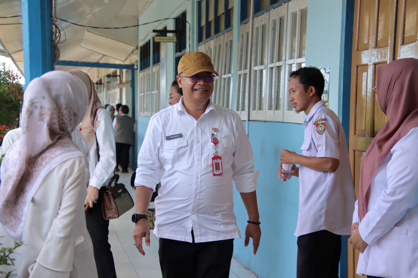 Kadis PMD Prov. Kalteng Turut Dampingi Gubernur Kalteng Berkunjung ke SMAN 1 Kuala Kapuas