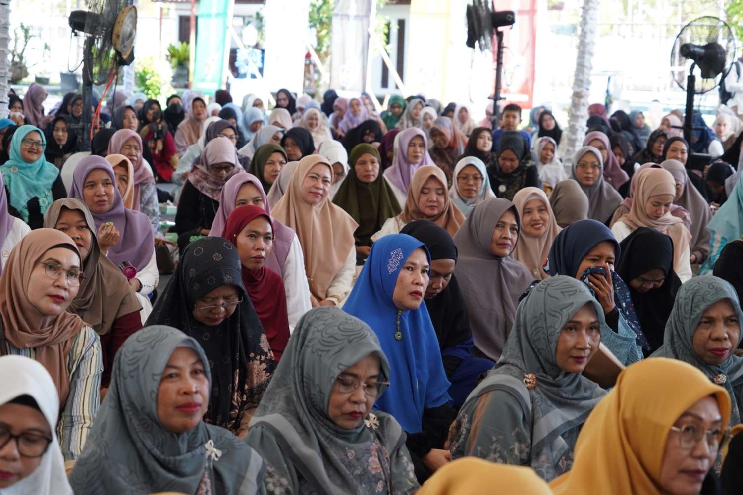 Pengajian Muslimah Pemprov Kalteng Kembali Digelar, Ketua TP-PKK Tekankan Pentingnya Etika dan Karakter di Era Digitalisasi