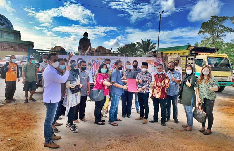 Pimpinan dan Anggota DPRD Pantau Penyaluran Hewan Kurban