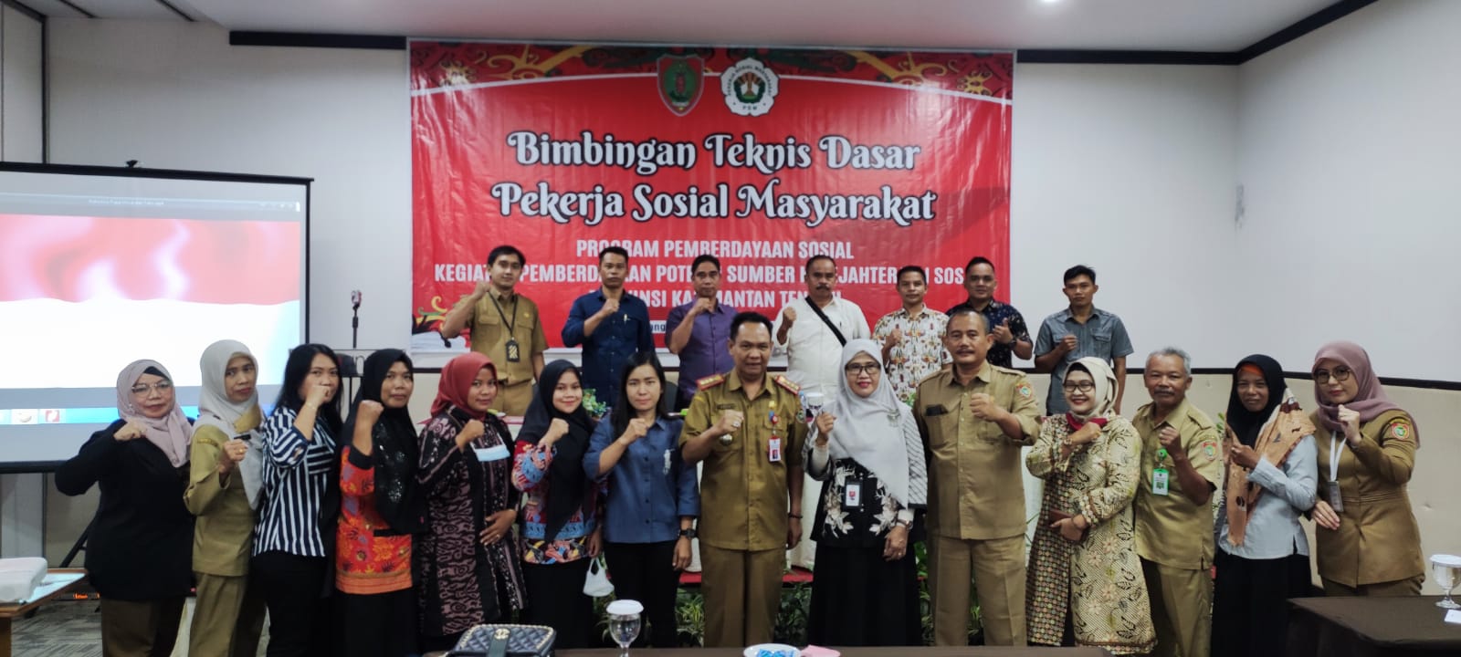 Dinas Sosial Prov. Kalteng Adakan Bimtek untuk Pekerja Sosial Masyarakat se-Kalteng