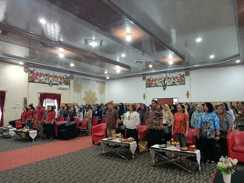 Dinas Dagperin Prov. Kalteng Adakan Pelatihan Anyaman Rotan dan Pengolahan Makanan di Kab. Murung Raya
