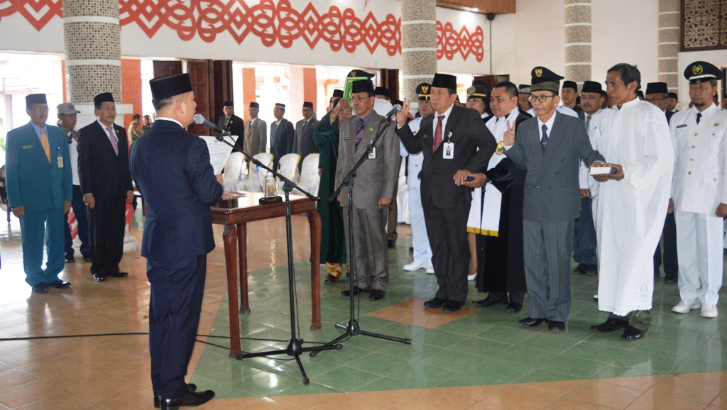 Bupati Lantik 169 Pejabat Kabupaten Kapuas