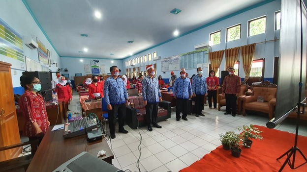 Memperingati HUT Ke-75 RI, SMA Negeri 1 Palangka Raya Gunakan Moda Daring dan Luring 