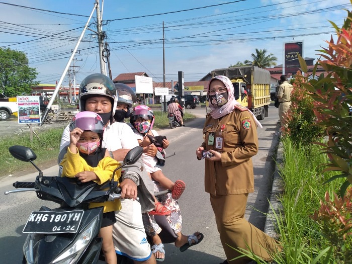 Gerakan Bersama Pakai Masker (GEBRAK MASKER) Dinas TPHP Peduli