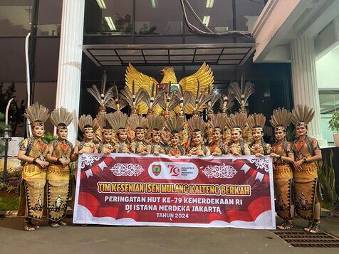 Tim Kesenian Isen Mulang Kalteng Berkah Tampil pada Peringatan HUT ke-79 RI di Istana Merdeka