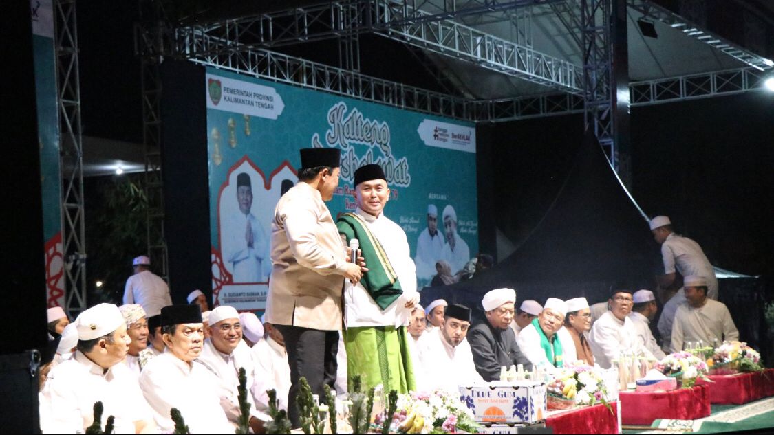 Kepala BKD Prov. Kalteng Turut Hadiri Kalteng Bershalawat dalam rangka Peringatan HUT ke-79 Kemerdekaan RI