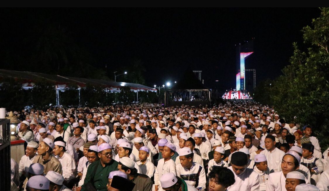 Kepala BKD Prov. Kalteng Turut Hadiri Kalteng Bershalawat dalam rangka Peringatan HUT ke-79 Kemerdekaan RI