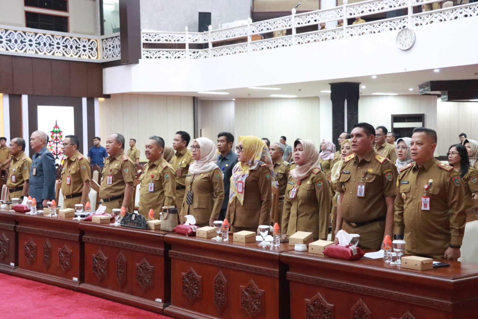 Hadiri Rapat Paripurna ke-15, Wagub H. Edy Pratowo Tandatangani Berita Acara Persetujuan Bersama Perda Rancangan Perubahan APBD TA 2024